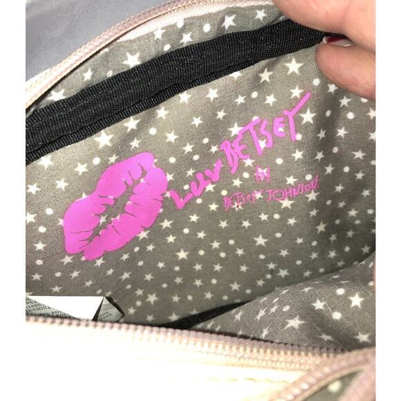 Luv Betsey Johnson Cross Body Purse Quilted 2 Sects Heart Tassel Bag Charm 6x7 - Picture 10 of 13